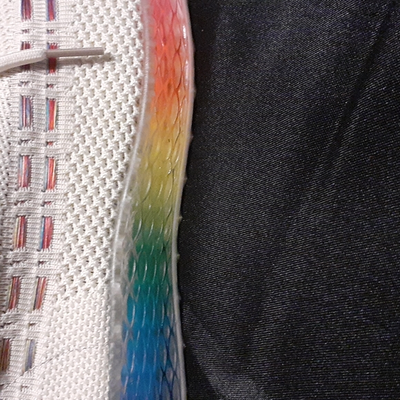 Rainbow natural colored shoes - Picture 3 of 4